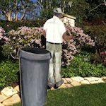 Thumbnail image for Flowers that bloom in Bel-Air, tra la, need immigrant gardeners (fotos)